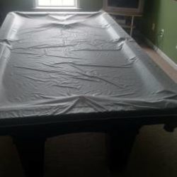 8ft Brunswick Pool Table for Sale
